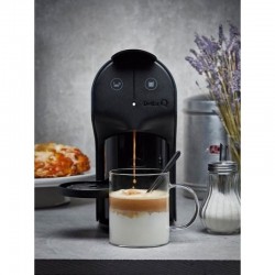 Máquina Cafe Cápsulas Delta Quick Preta + Oferta caixa 40 capsulas café delta q qalidus 10